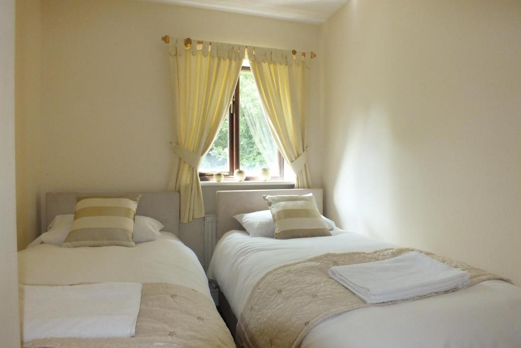 Llwyn Country House Llanelli Bilik gambar